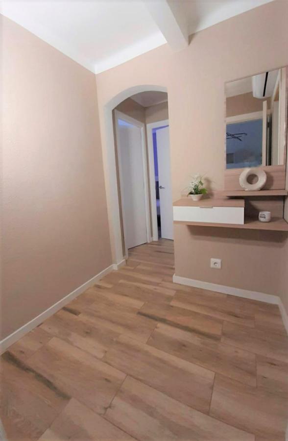 Apartamento Nuria Figueres  Exteriör bild