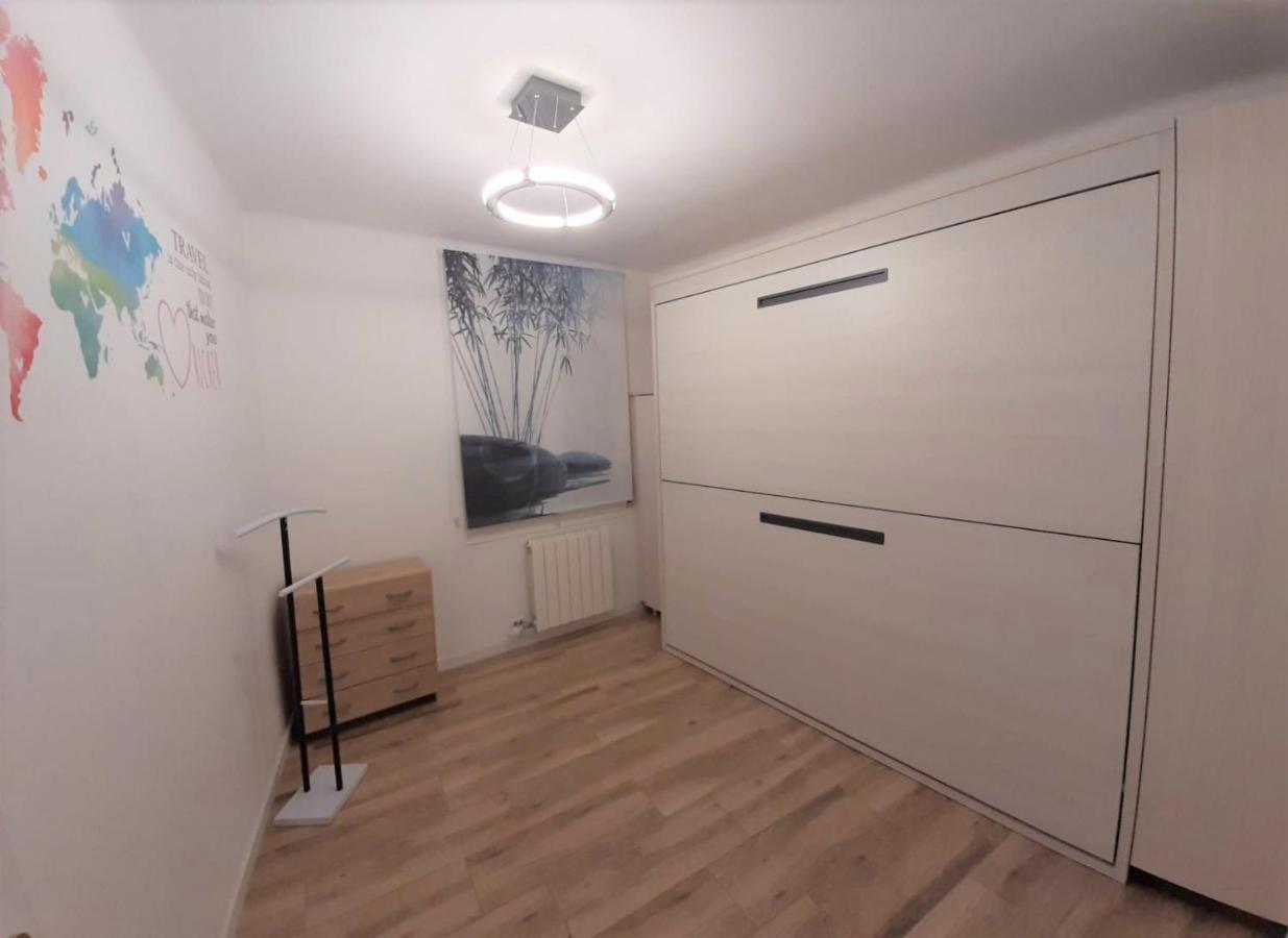 Apartamento Nuria Figueres  Exteriör bild
