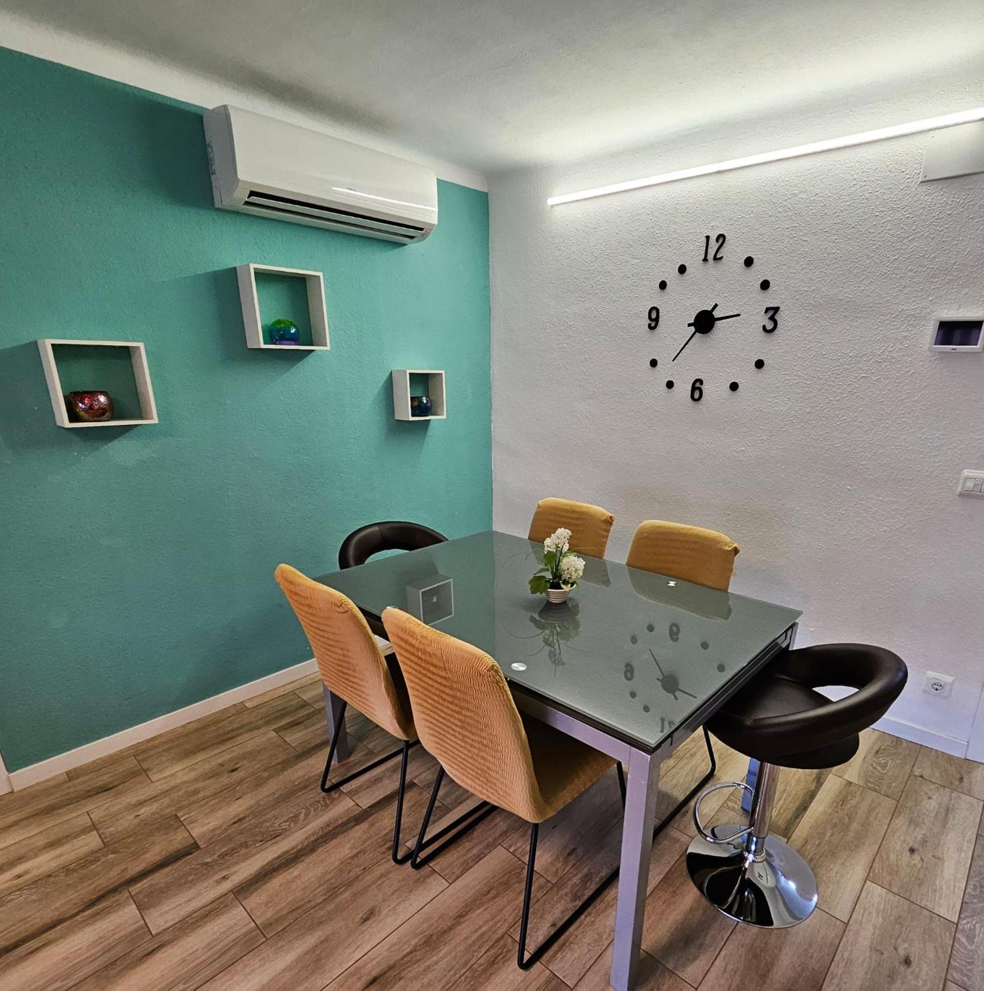 Apartamento Nuria Figueres  Exteriör bild