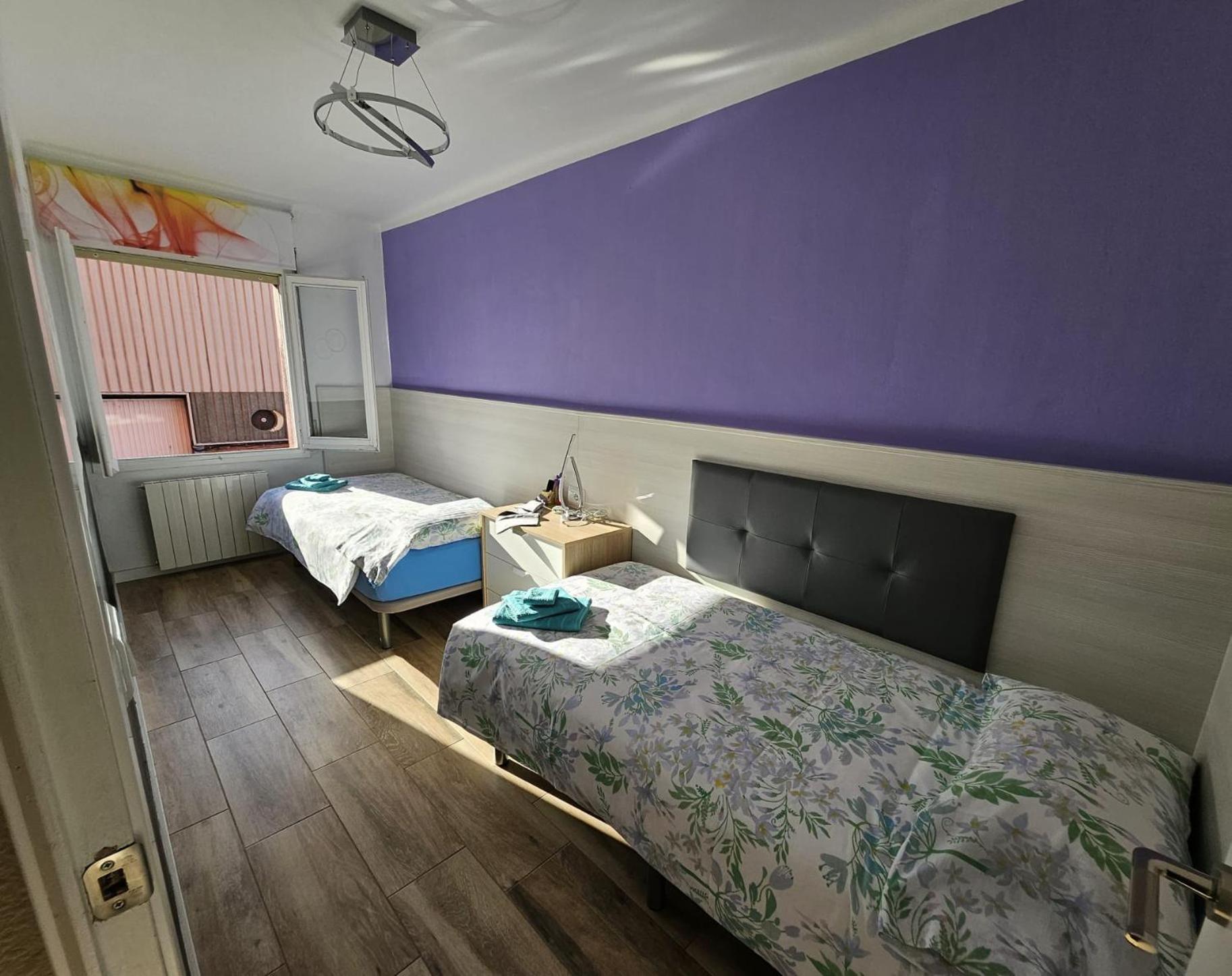 Apartamento Nuria Figueres  Exteriör bild