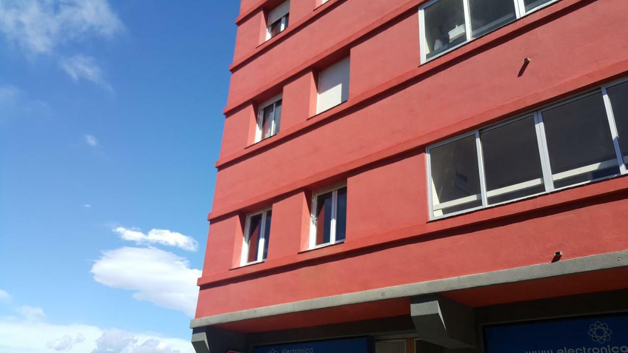 Apartamento Nuria Figueres  Exteriör bild