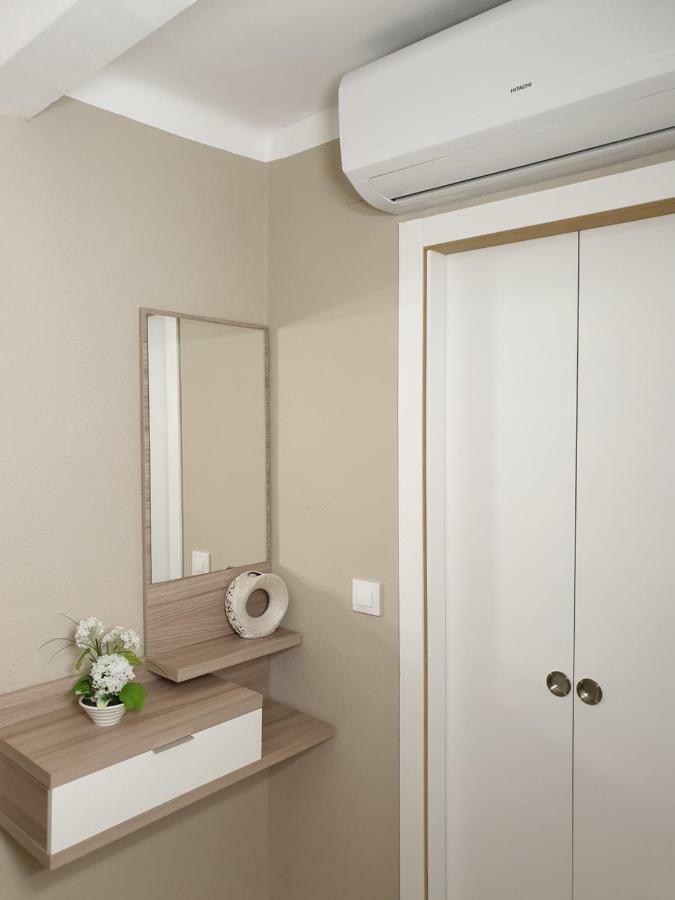 Apartamento Nuria Figueres  Exteriör bild